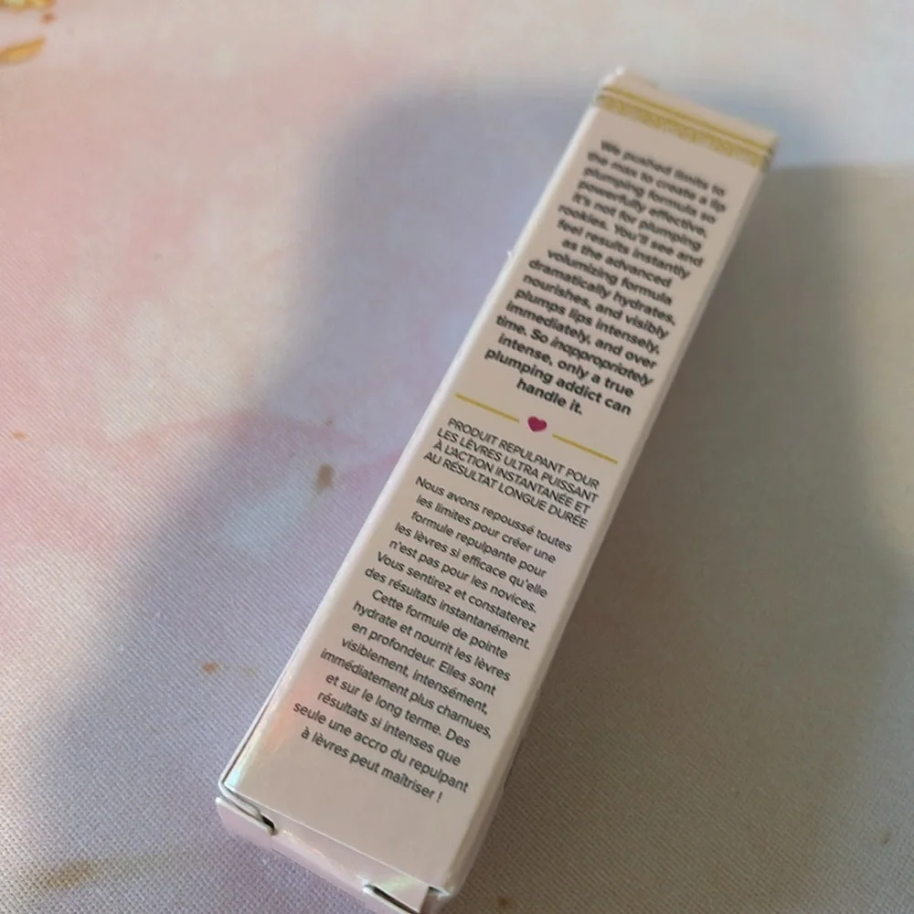 NIB TOO FACED LIP INJECTION maximum Plump